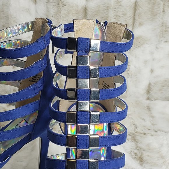 ☆ Luichiny Blue Strappy With Silver Metal Decor Sandals - Picture 9 of 10